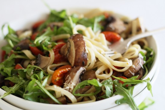 mushroom tomato linguine