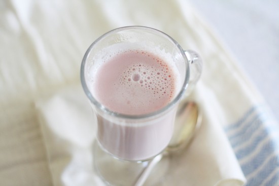 berry scented milk