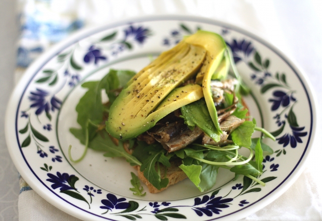 salad sardine avo sandwich