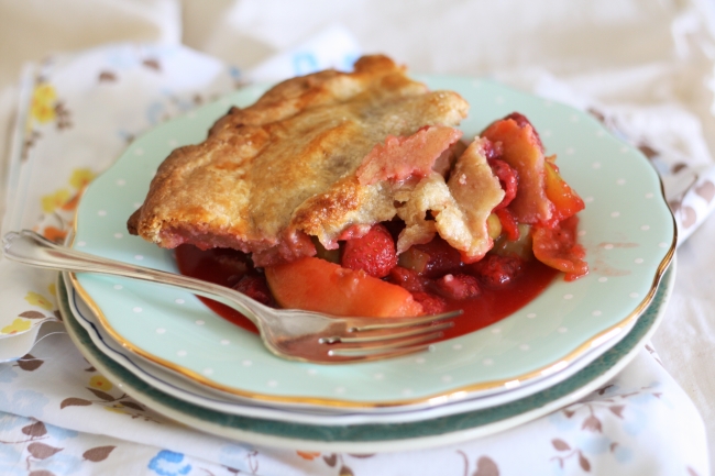 strawberry apple pie