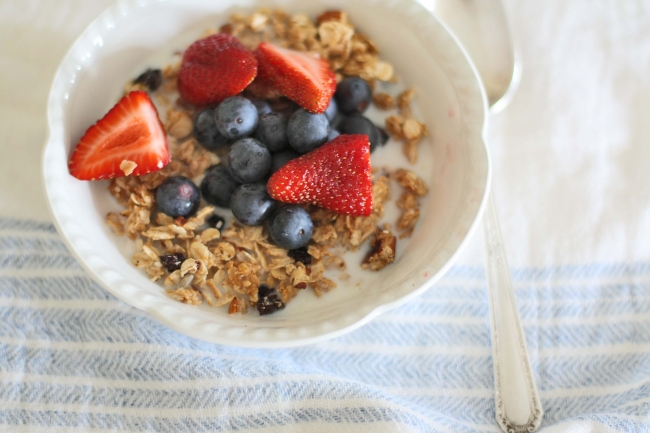 chai cherry granola