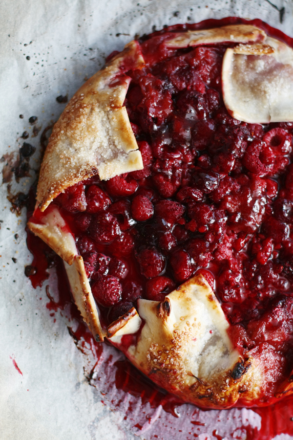 rhubarb raspberry galette