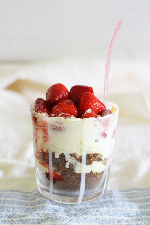 strawberry cheesecake jars