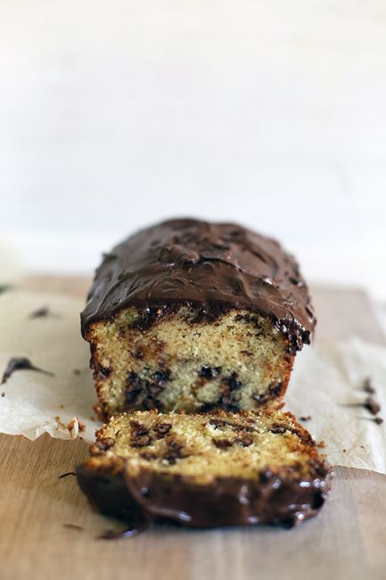 Chocolate chip loaf cake with ganache l a splash of vanilla