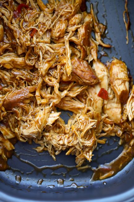 Slow cooker BBQ chilli maple shredded chicken burgers (and a