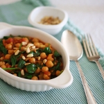 Chickpeas with Chermoula, tomatoes and spinach