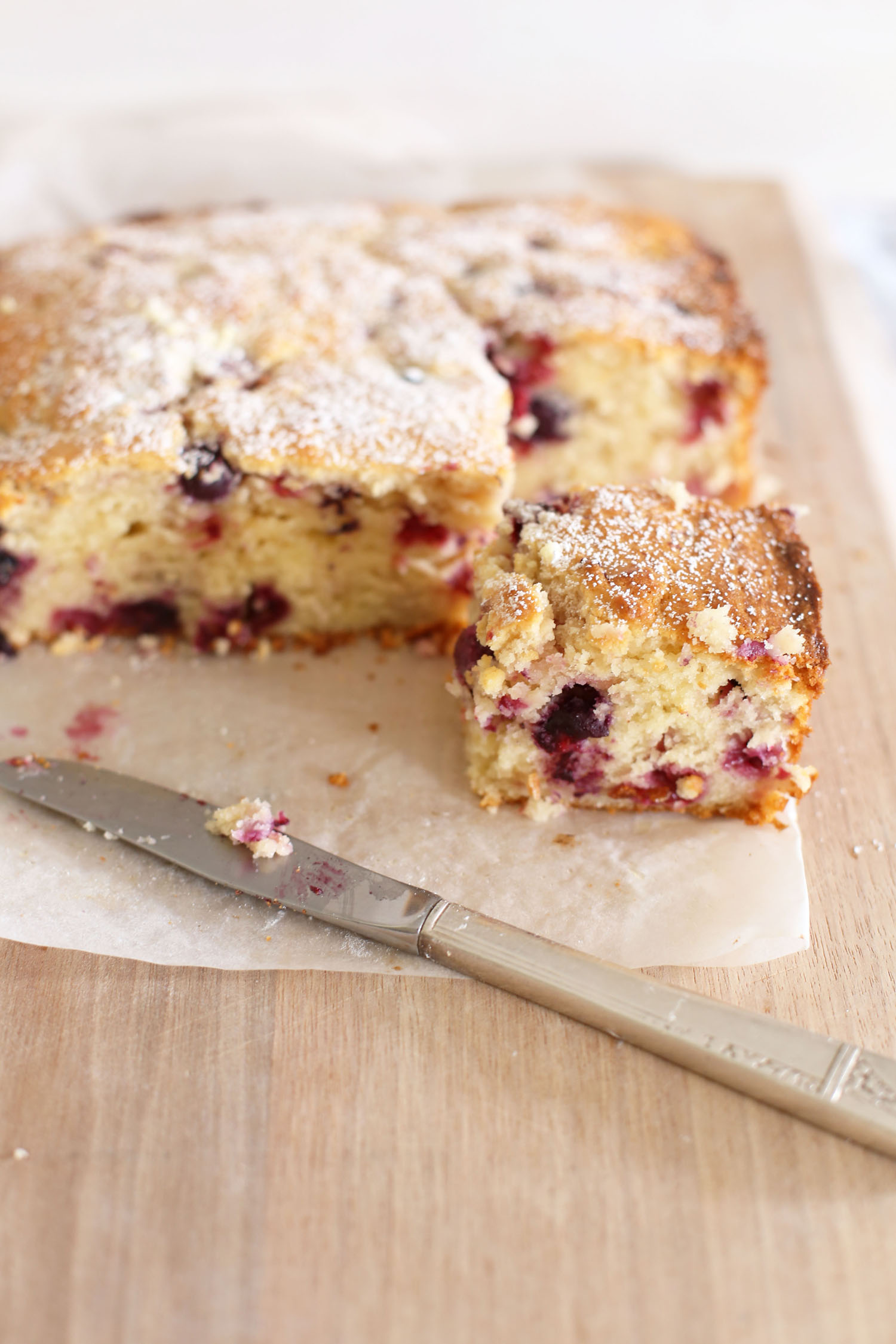 Berry yoghurt cake a splash of vanilla