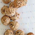 Soft & fluffy wholemeal blueberry oat streusel muffins